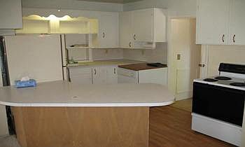 2nd image of 715 Gibbon St