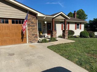 1616 Stegner Dr, Boonville, MO 65233