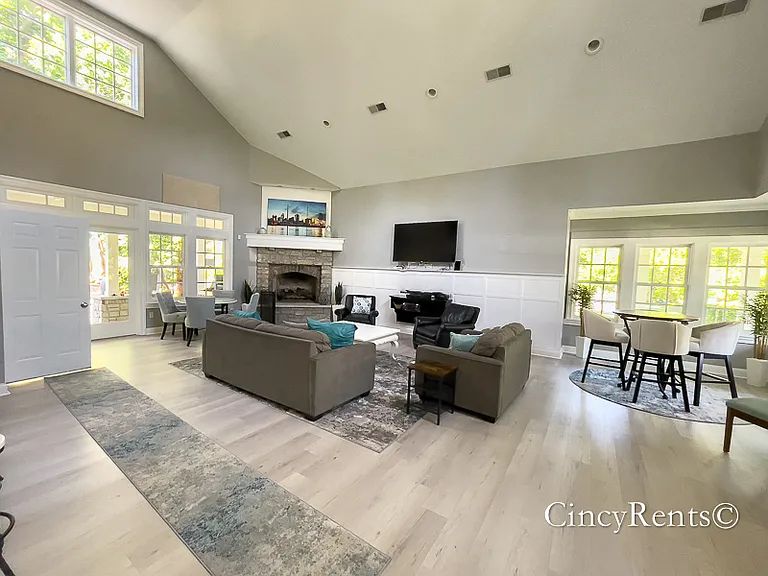 3695 Erie Ave #D — Photo 26