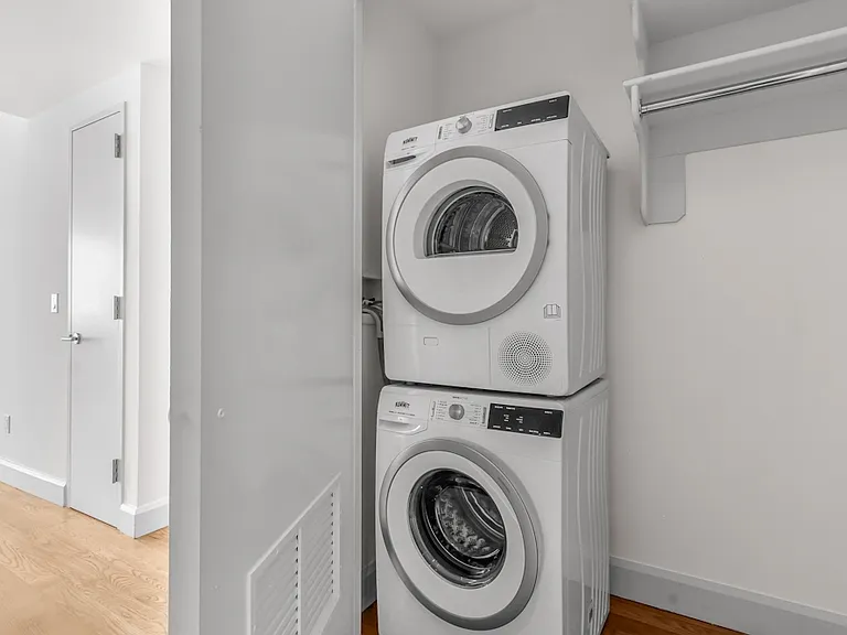 225 Schermerhorn St #17B — Photo 6