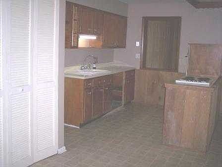 3rd image of 8409 W Greenview Dr