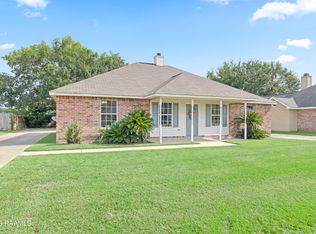 213 Sundown Dr, Broussard, LA 70518