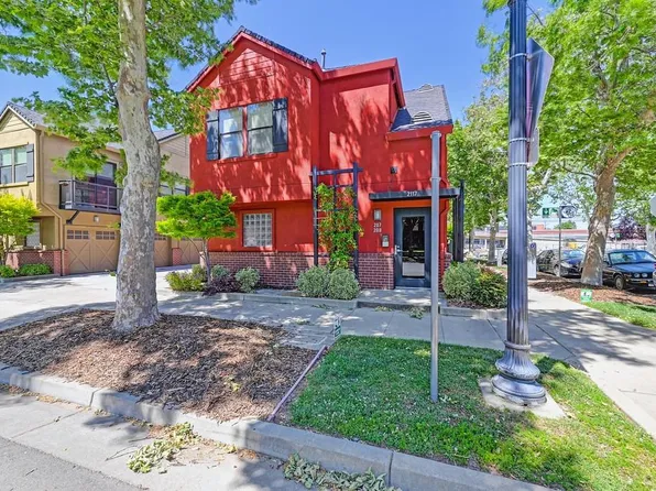2117 S St Unit 208, Sacramento, CA 95816