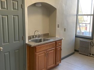 487 Fairview Ave #2R, Ridgewood, NY 11385