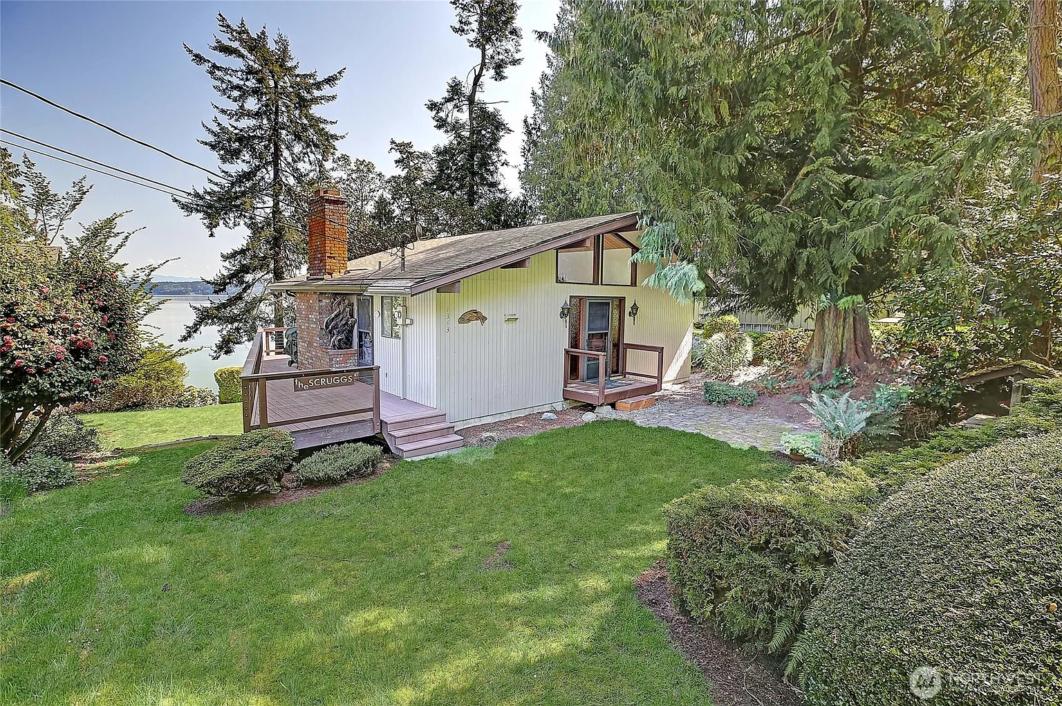 2823 SE Camano Dr photo 1
