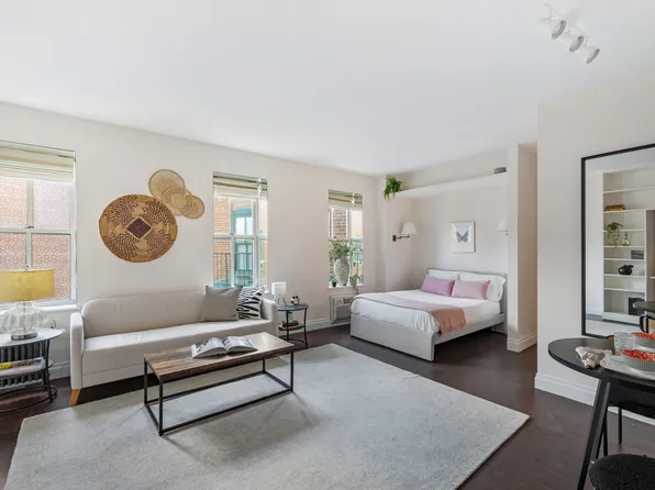 99 Bank Street image 1 of 7