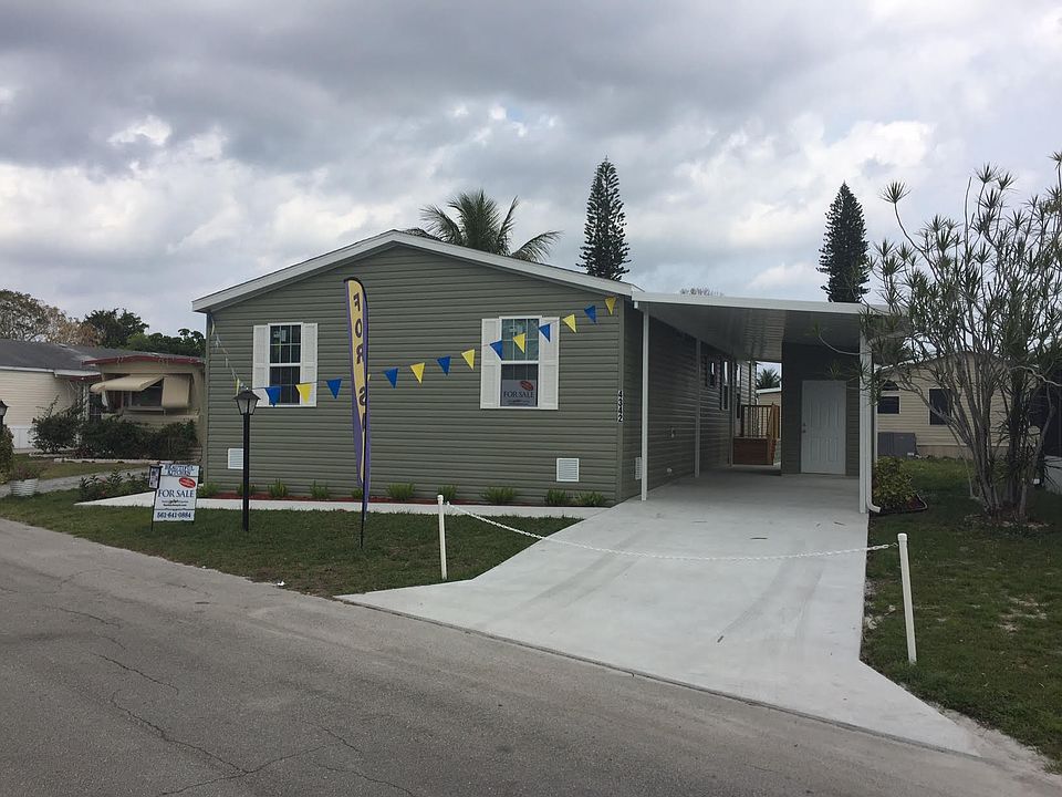 1st image of 4041 Roberts Way #3