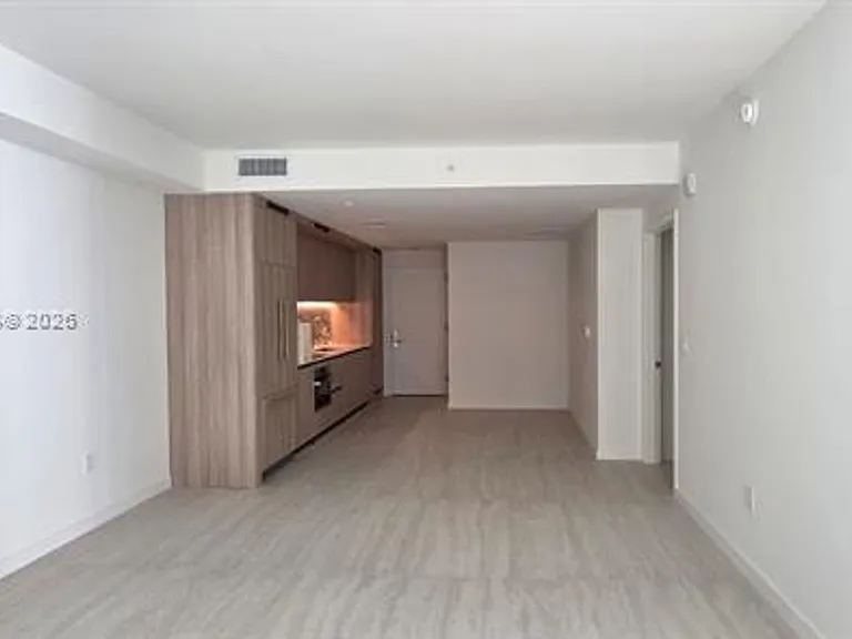 77 SE 5th St #2108 — Photo 5