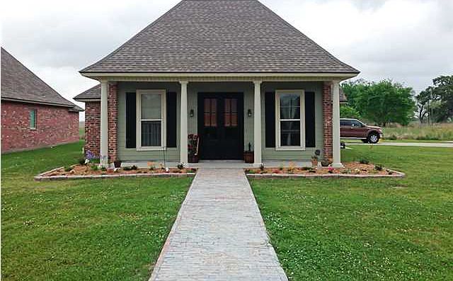 1st image of 300 Cezanne Dr