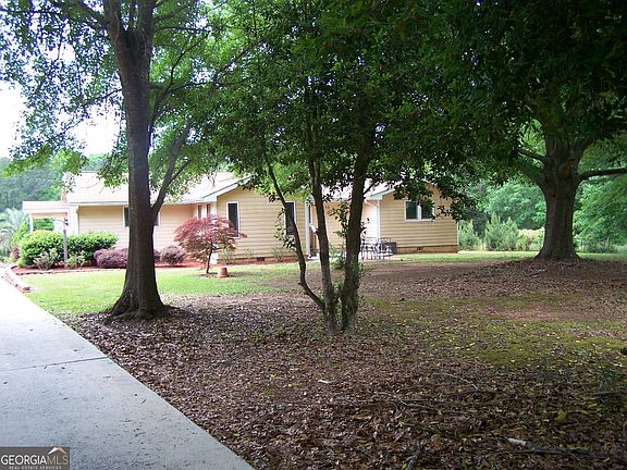 3rd image of 1844 Peeksville Rd