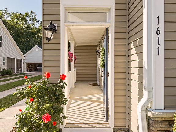 5th image of 1611 Roustabout Way