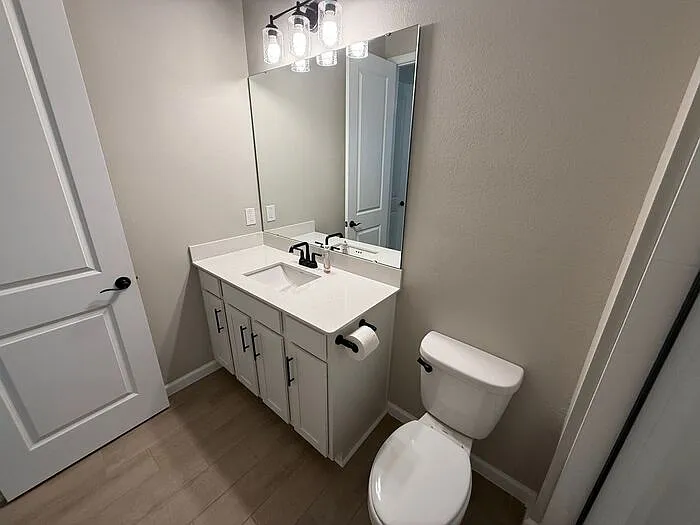 10073 Spring Lake Dr — Photo 24