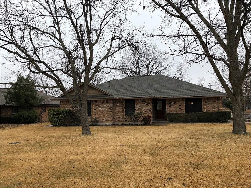 1st image of 133 Country Dr