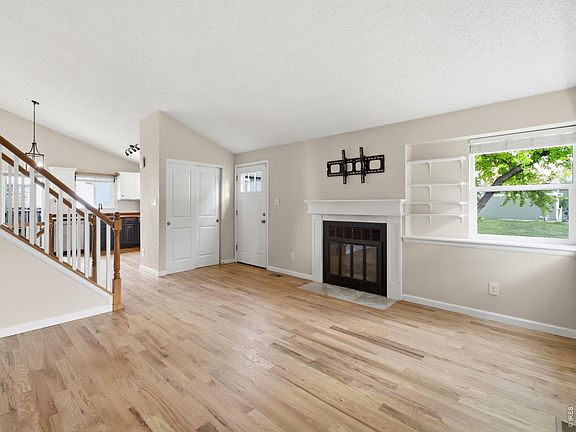 4th image of 2236 Tulip St