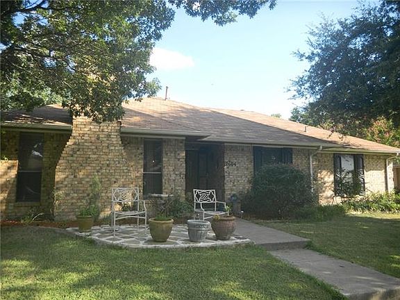 2nd image of 2604 Daybreak Dr