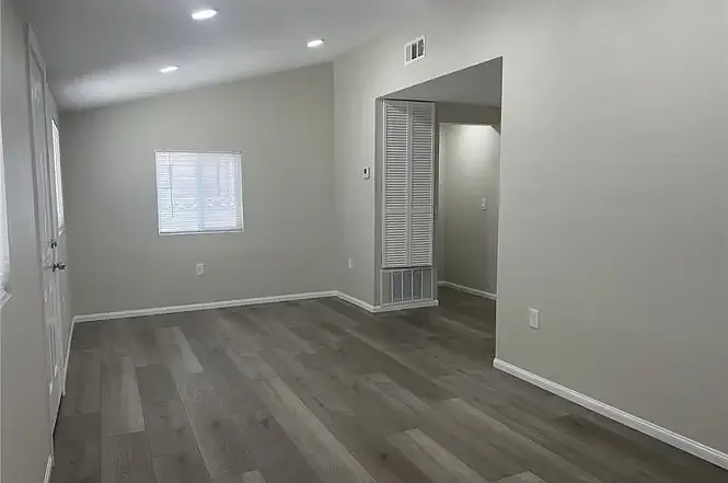 2 bed, 800 sqft, $2,100 — Photo 4