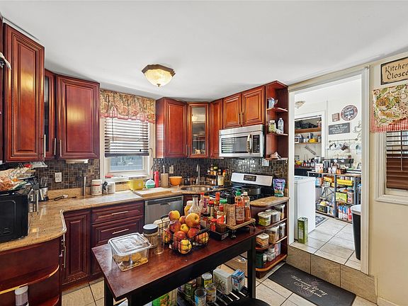 5th image of 23 Wagner Ave