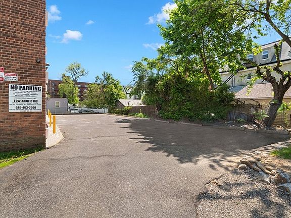 5th image of 30 Archer Ave #1B