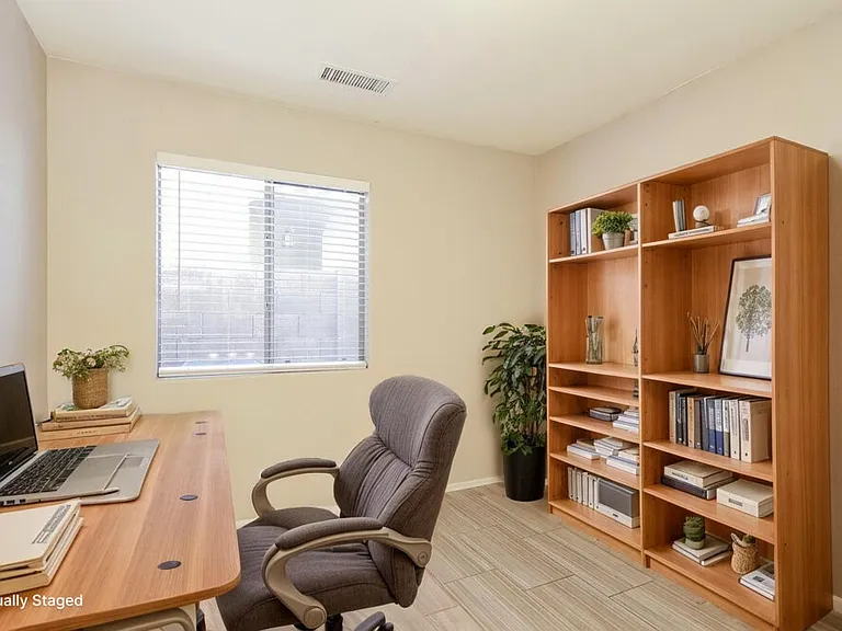 2525 S 109th Dr — Photo 15