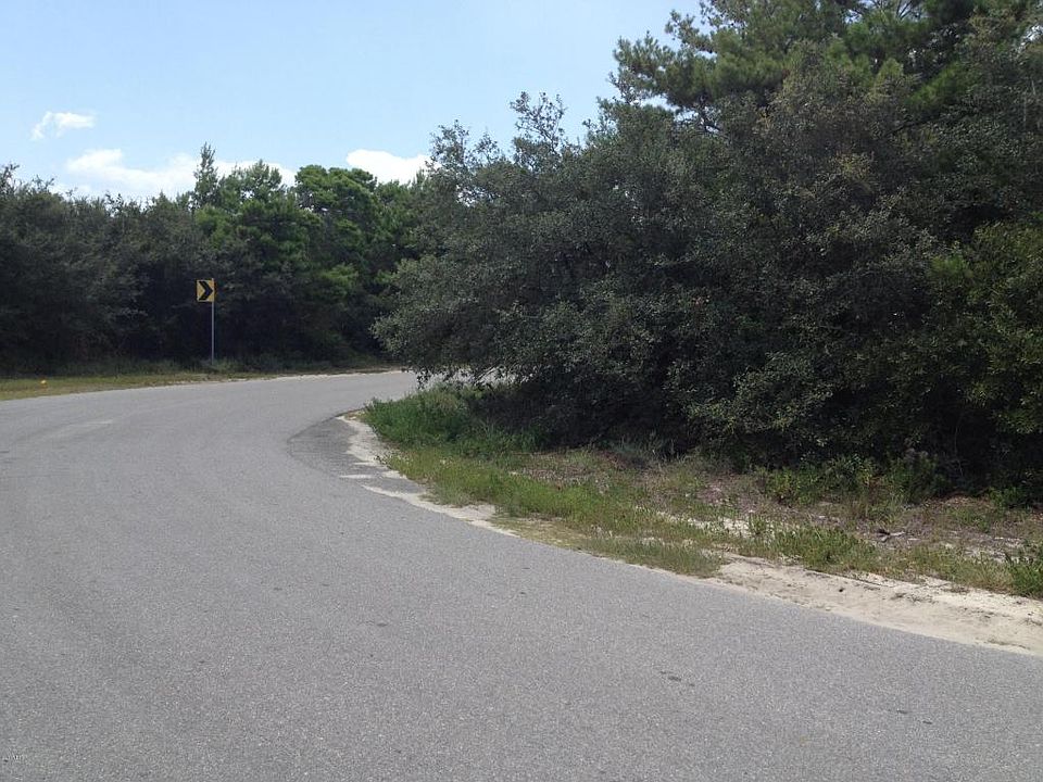 2nd image of 302 Memory Ln