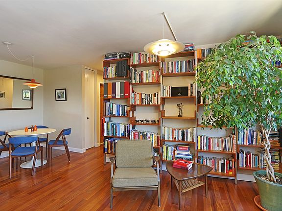 3rd image of 579 W 215th St APT 10G