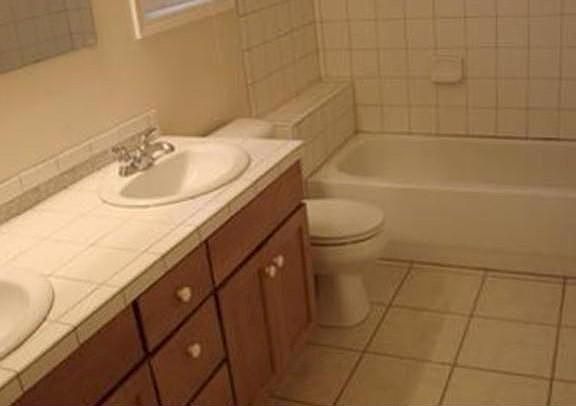 5th image of 1252 Mitscher Dr