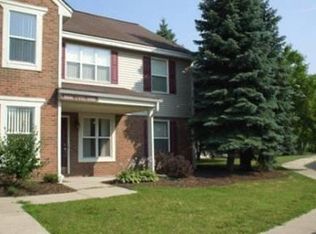 1629 Emerson Cir #95, Rochester, MI 48307