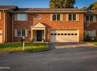 1003 Hardwick Dr, Maryville, TN 37803