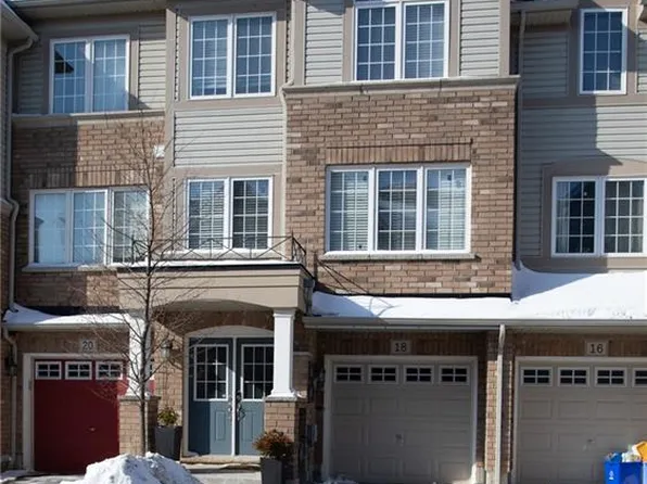 18 England Ter, Hamilton, ON L8J 0G4