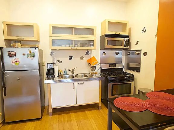 2nd image of 582 Mac Donough St #2I