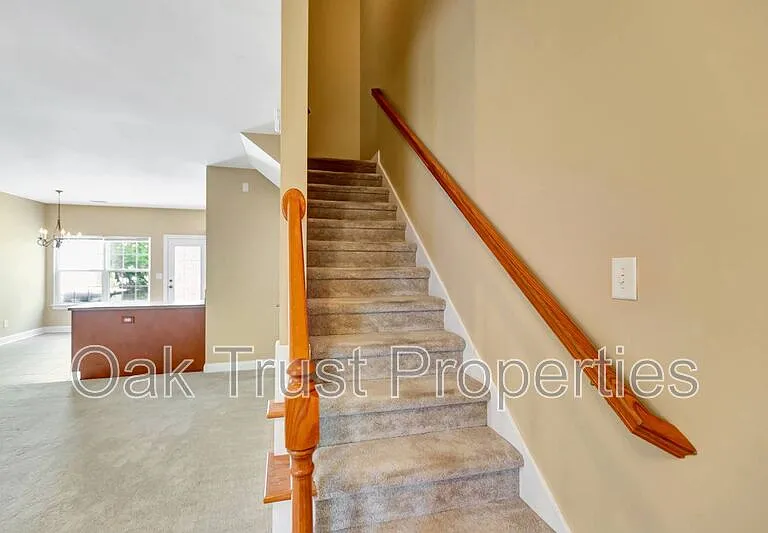 126 Tuscany Ct — Photo 15