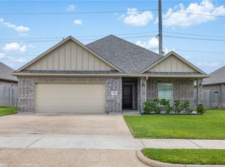 3088 Peterson Cir, Bryan, TX 77802