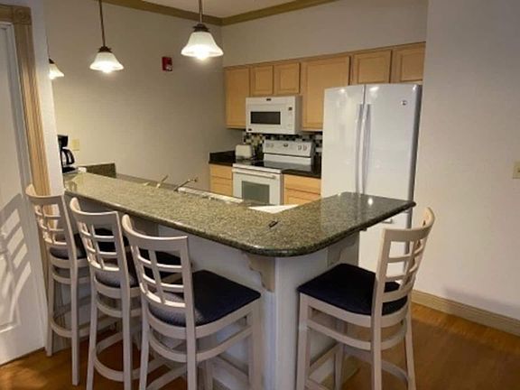 4th image of 414 Beachfront Dr #1