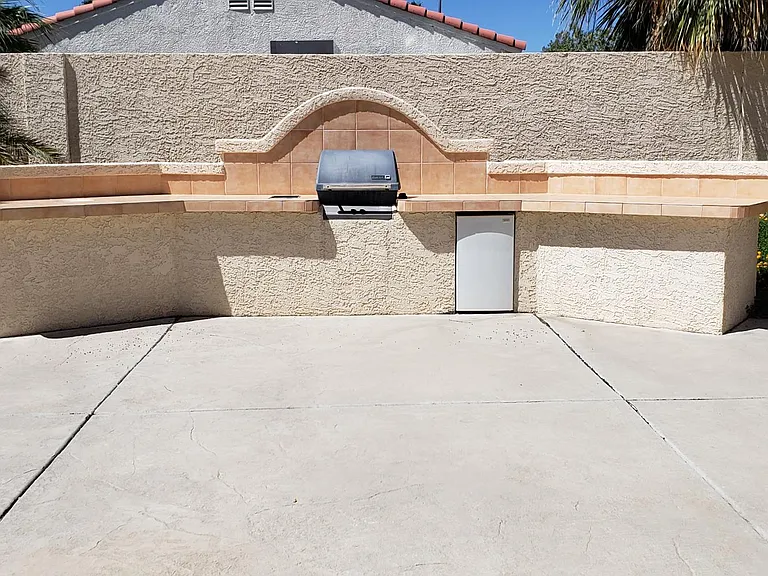9371 Santa Fe Rose St — Photo 2