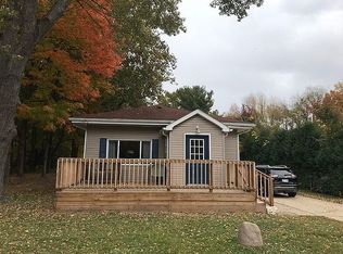 53566 Juniper Rd, South Bend, IN 46637