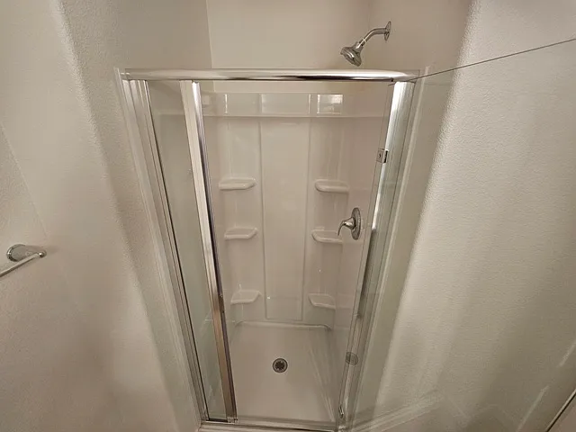 4 bed, 1844 sqft, $3,200 — Photo 4