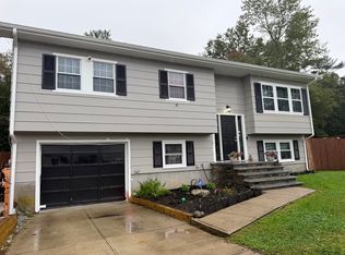 1116 Beverly St, New Bedford, MA 02745