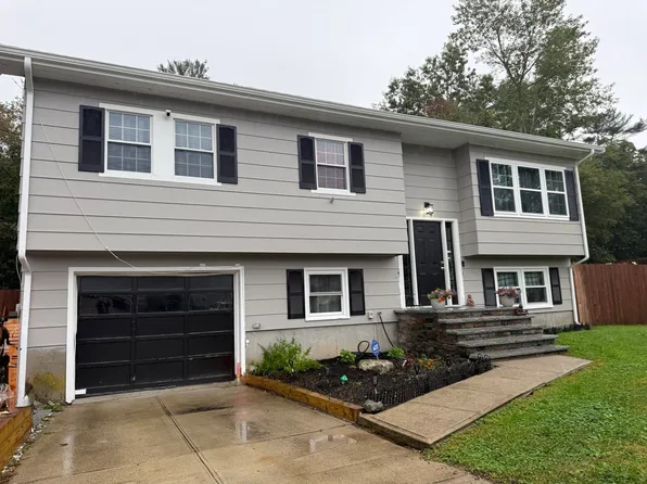 1116 Beverly St, New Bedford, MA 02745