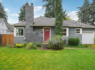 9917 NE Campaign St, Portland, OR 97220