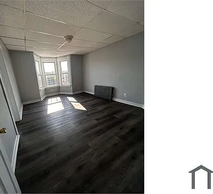 4 bed, $3,000 — Photo 1
