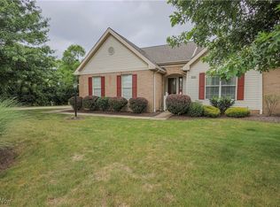 1852 Southpointe Cir NE, Canton, OH 44714