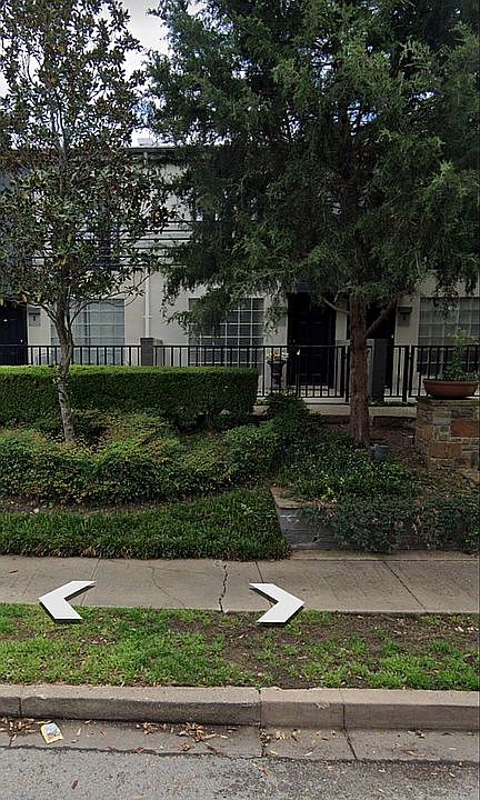 1st image of 4414 Buena Vista St APT 2