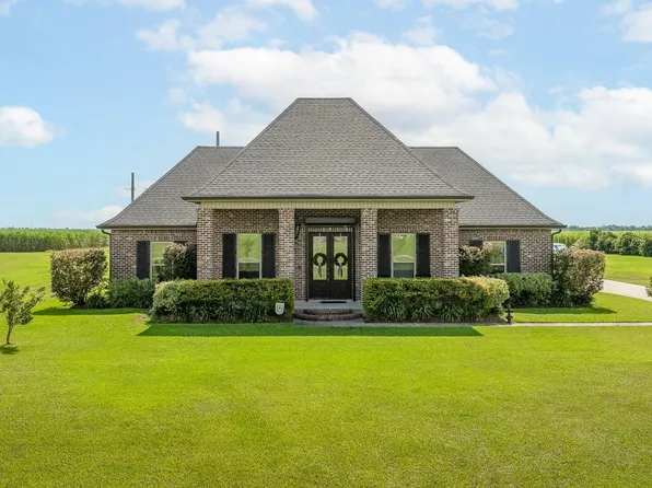 165 Goldsby Dr, Schriever, LA 70395