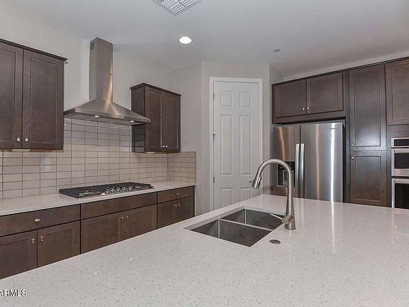5th image of 32462 N 133rd Dr