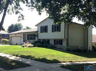 4401 E Oak St, Sioux Falls, SD 57103