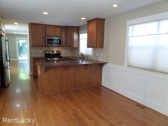 4th image of 13749 Corliss Ave N