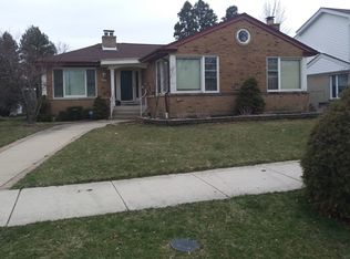 3711 W Wallen Ave, Lincolnwood, IL 60712
