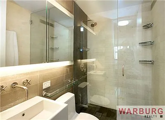Sold by Warburg | media 16