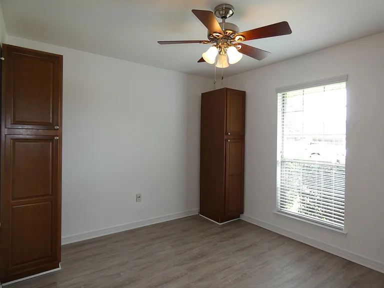 1712 Bay Pine Cir — Photo 11