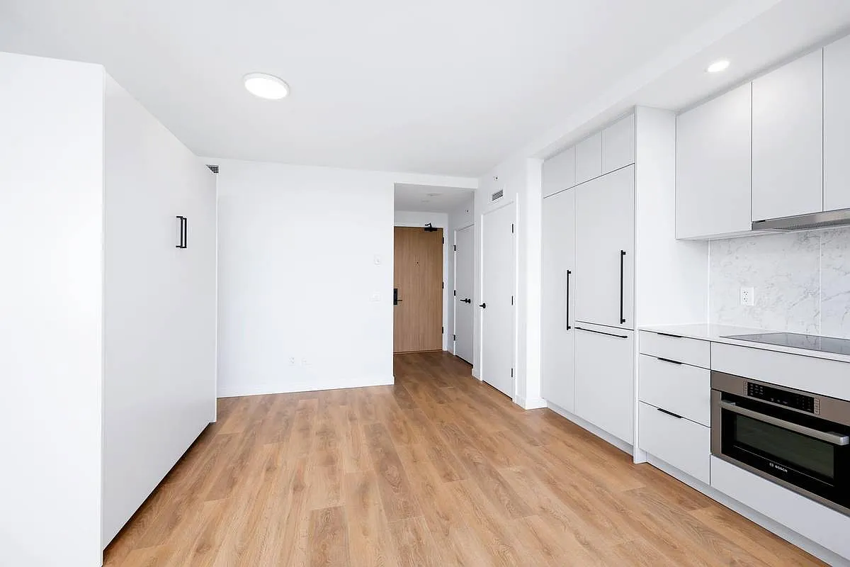 Studio, 355 sqft, $1,400 — Photo 4
